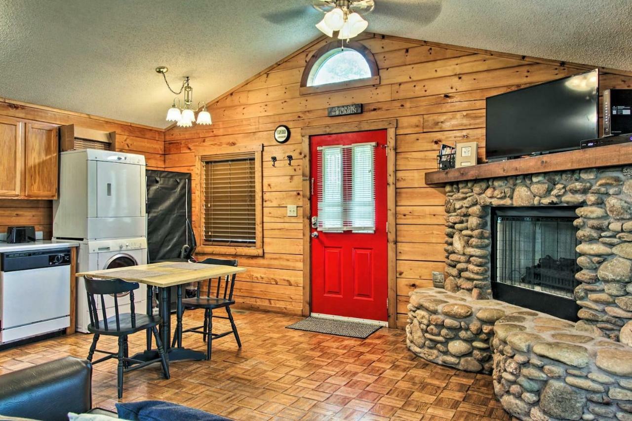 River Rush- Cozy Riverfront Cabin 5 Mi To Pigeon Forge Sevierville Exteriér fotografie